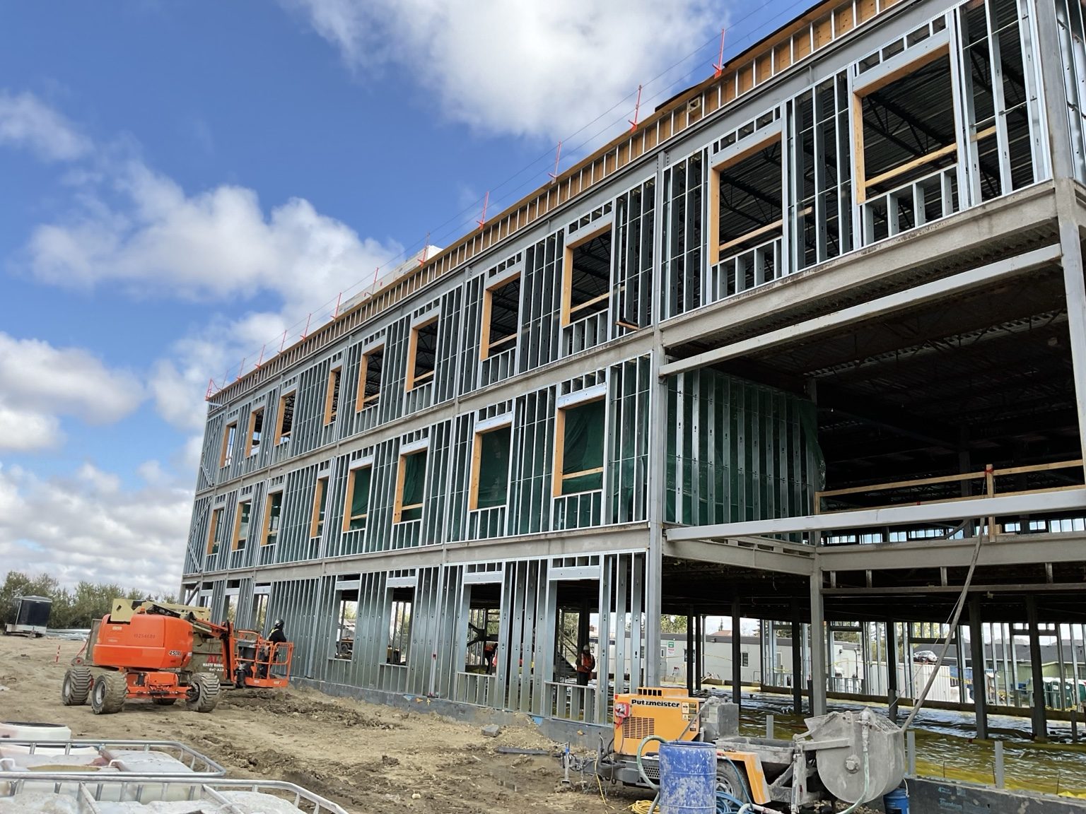 Multi storey exterior framing